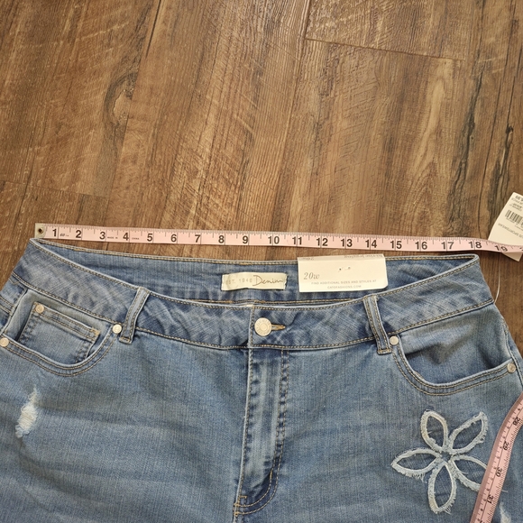 Denim Est. 1946 Hi-Rise Jegging Capris Embroidery Crop Wide Leg 20W New W/tags - Picture 10 of 13